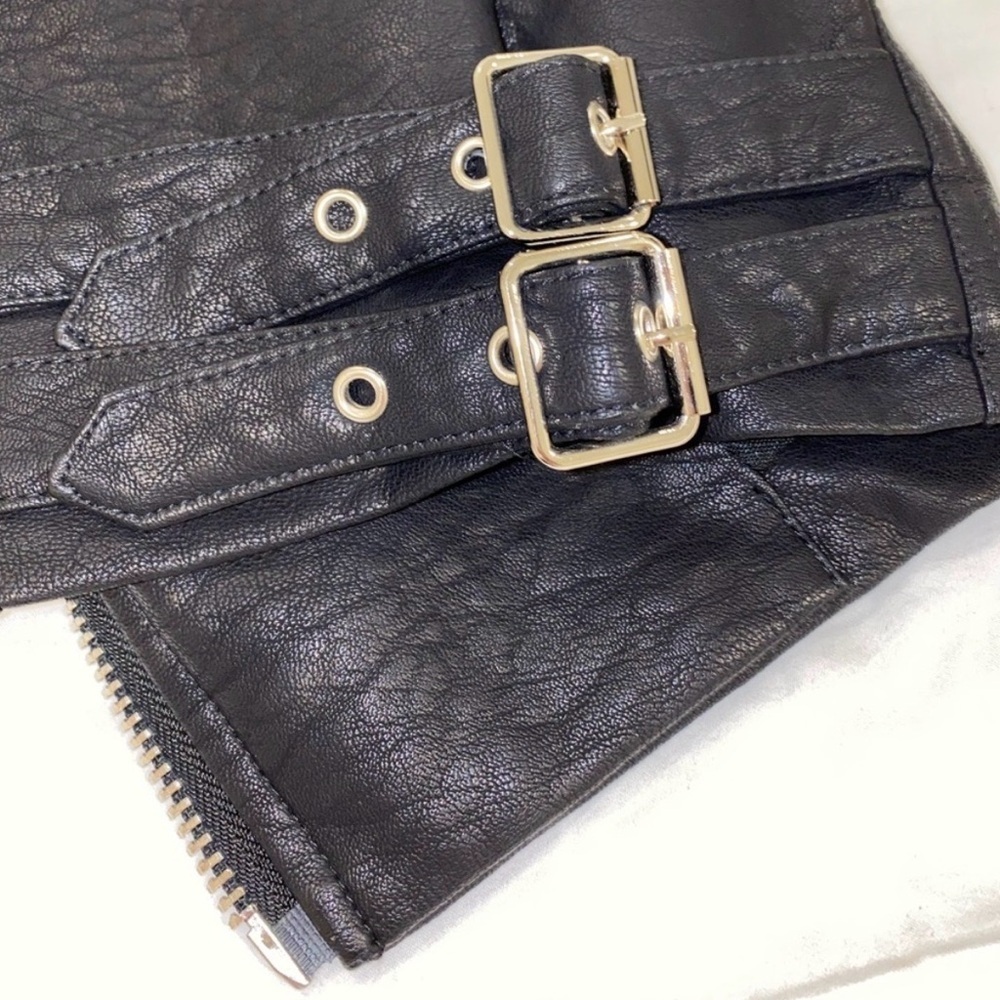 Moon River Black FAUX Leather Jacket with Silver Details - Picture 8 of 8